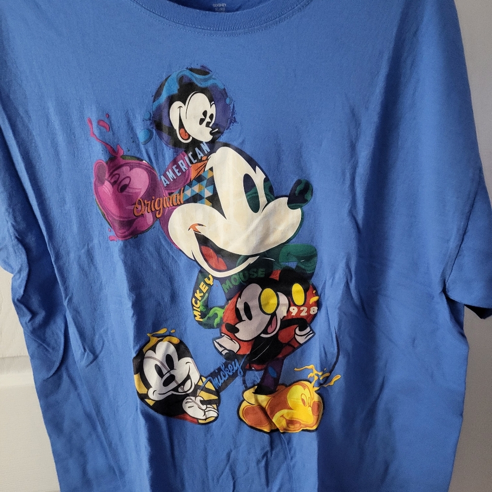 Men's T shirt